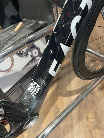Käytetty Factor O2 VAM (Frameset) 2024 Road & Gravel — kuva 3 / 4