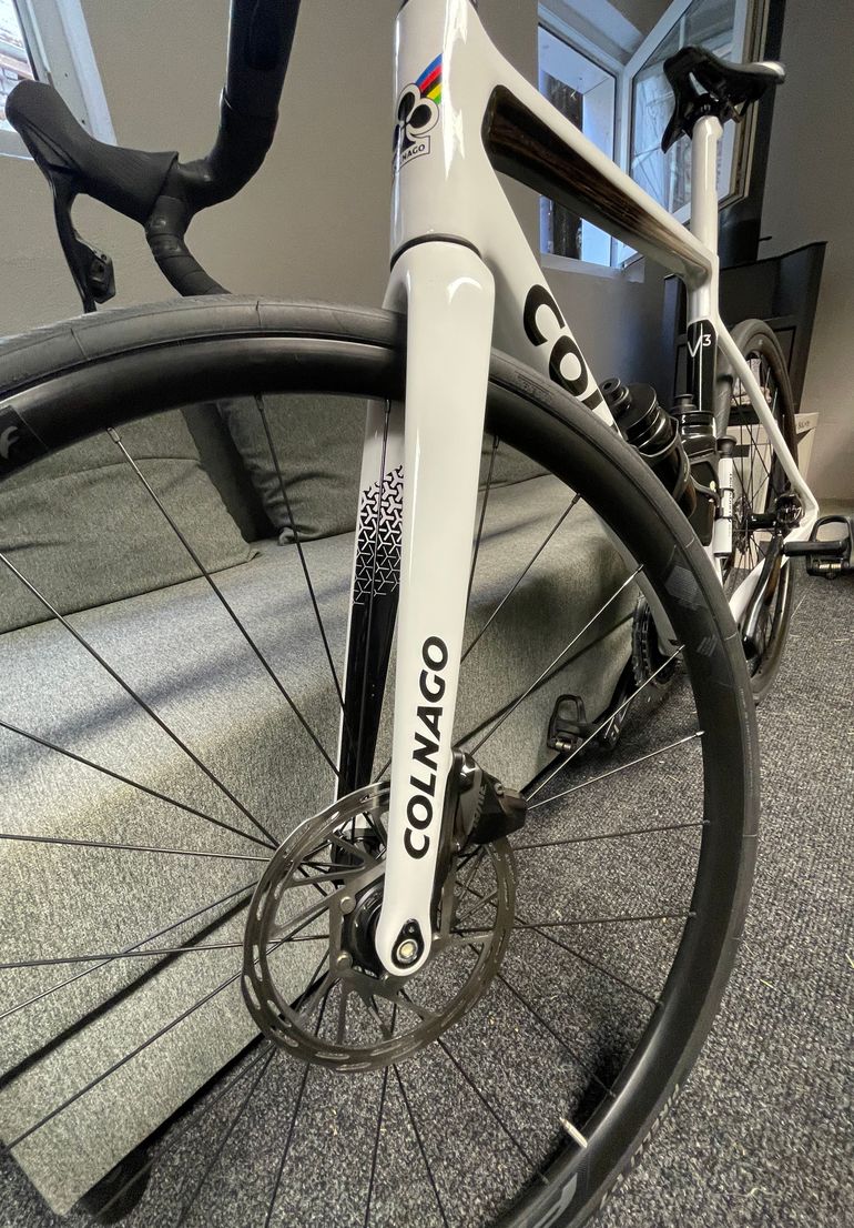 Used Colnago V3 Disc Rival AXS Bike 2022 2022 Road & Gravel, Weiß — image 4 of 9