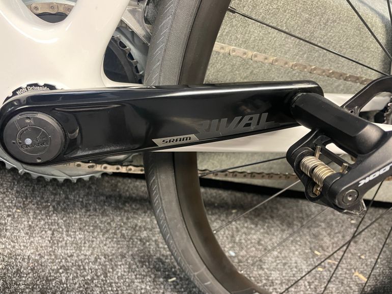 Used Colnago V3 Disc Rival AXS Bike 2022 2022 Road & Gravel, Weiß — image 8 of 9