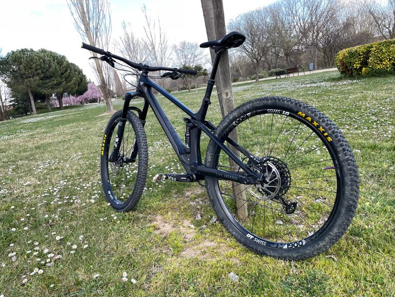 Used YT Industries Izzo CORE 2 29 2022 2022 Mountainbike, Black, 29 — image 11 of 13