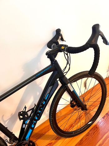 Used Giant ToughRoad SLR GX 1 2018 2018 Road & Gravel — image 7 of 9
