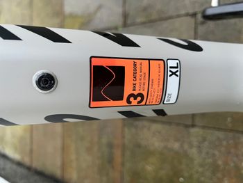 Used Canyon Lux Trail CF 6 2023 2023 Mountainbike — image 5 of 6