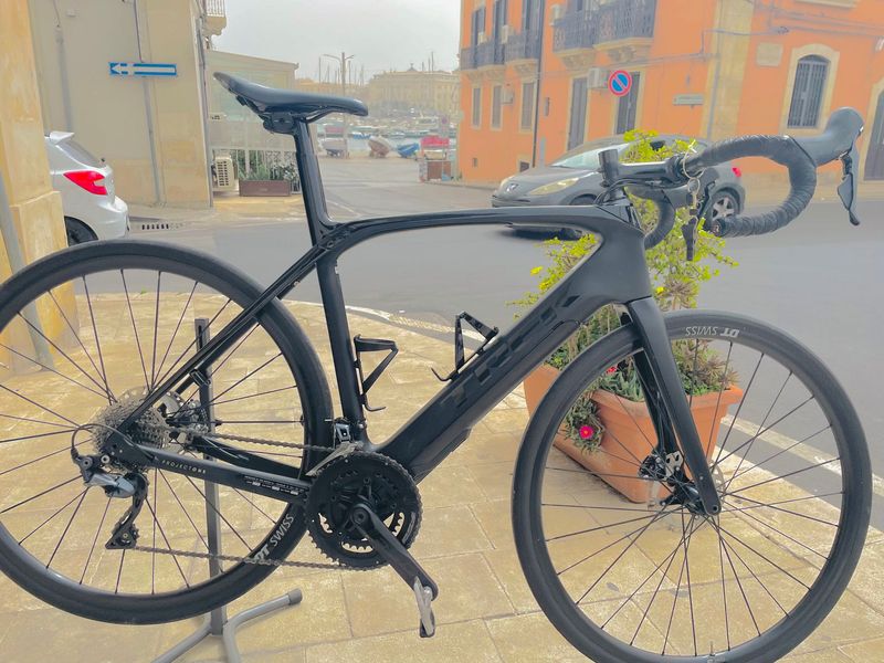Używany Trek Domane+ LT Gen 2 2022 2022 Road & Gravel — zdjęcie 1 z 6
