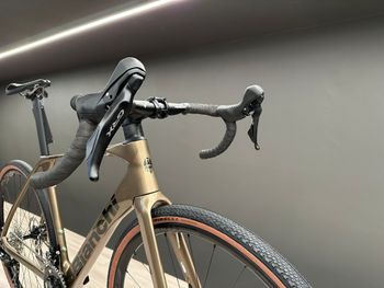 Bianchi IMPULSO COMP 2024 Road & Gravel usato, Arancione — immagine 3 di 6