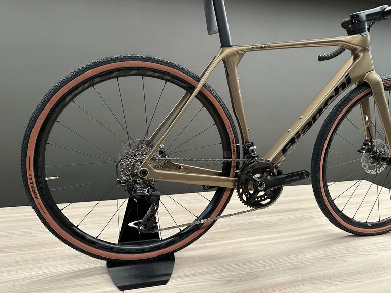 Bianchi IMPULSO COMP 2024 Road & Gravel usato, Arancione — immagine 5 di 6