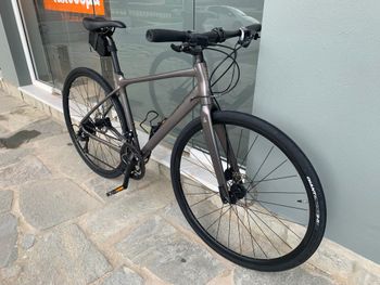 Used Giant FastRoad SL 3 2021 2021 Road & Gravel, Light Gray — image 16 of 18