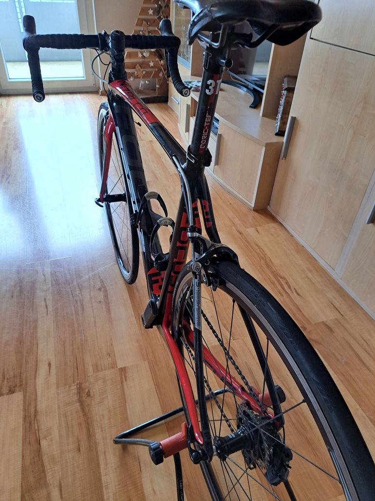 Used Focus Izalco Team SL 2014 Road & Gravel, Red — image 1 of 3