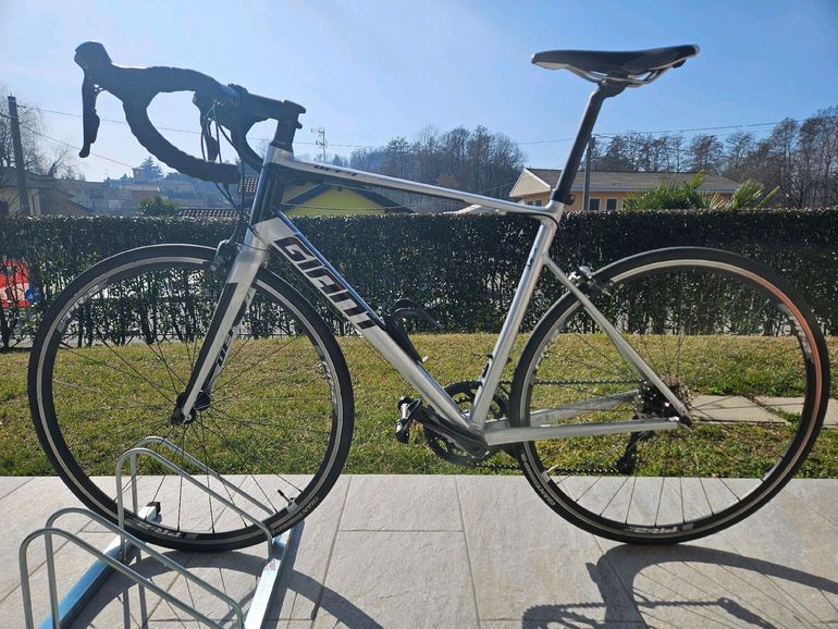 Giant Defy Aluxx used in M | buycycle HR