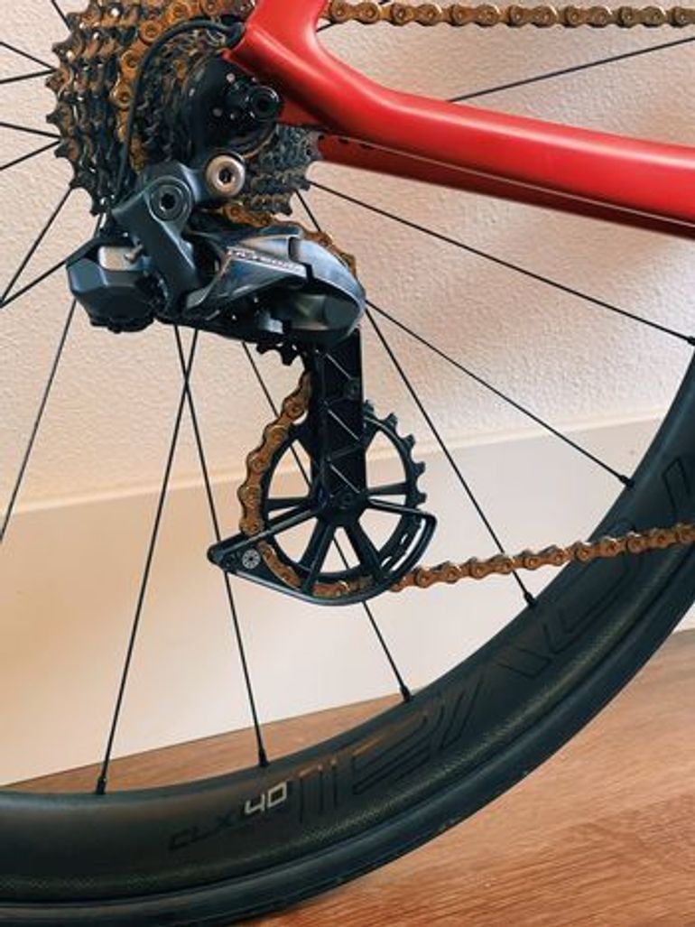 Used Canyon Aeroroad CF SLX 7 Di2 2020 Road & Gravel, Red — image 3 of 8