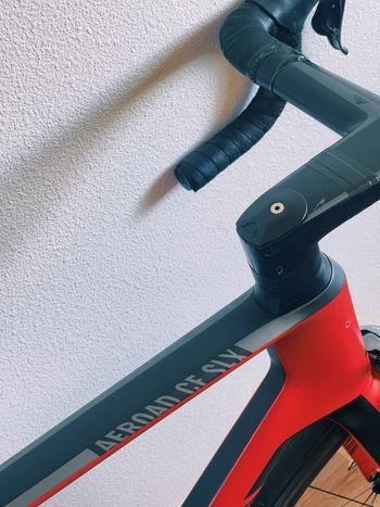 Used Canyon Aeroroad CF SLX 7 Di2 2020 Road & Gravel, Red — image 6 of 8