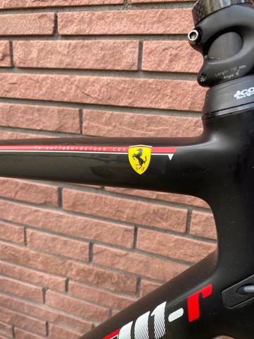 Colnago V1R 2019 Road & Gravel d'occasion — image 10 sur 13