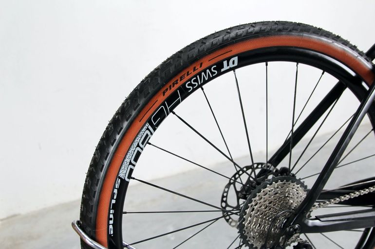 Used Rose BACKROAD CARBON PLUS GRX E-BIKE roz. M 2025 Road & Gravel — image 5 of 13