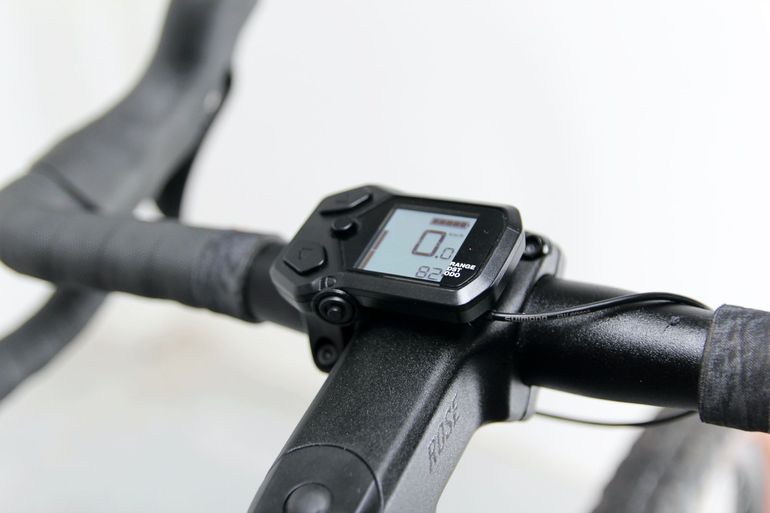 Used Rose BACKROAD CARBON PLUS GRX E-BIKE roz. M 2025 Road & Gravel — image 10 of 13