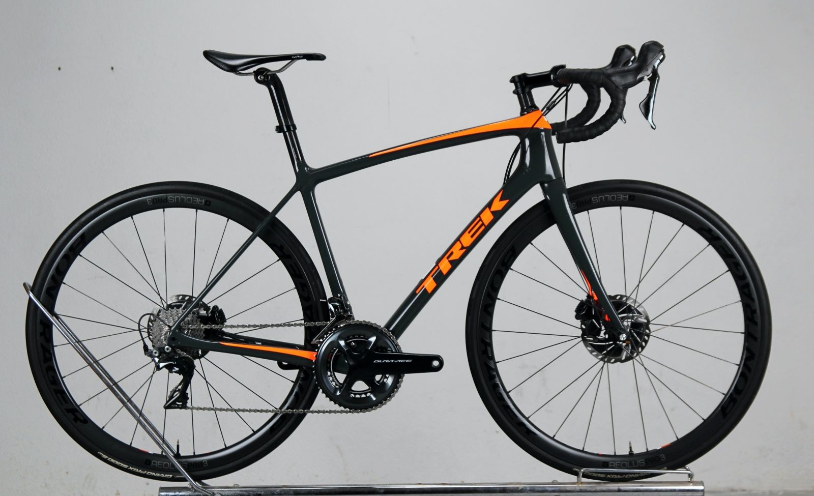 Trek EMONDA SLR DISC DURA ACE used in 54 cm | buycycle USA