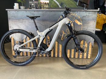 Used Scott Patron eRIDE 900 2022 2022 Mountainbike, Light Gray, 29 — image 1 of 3
