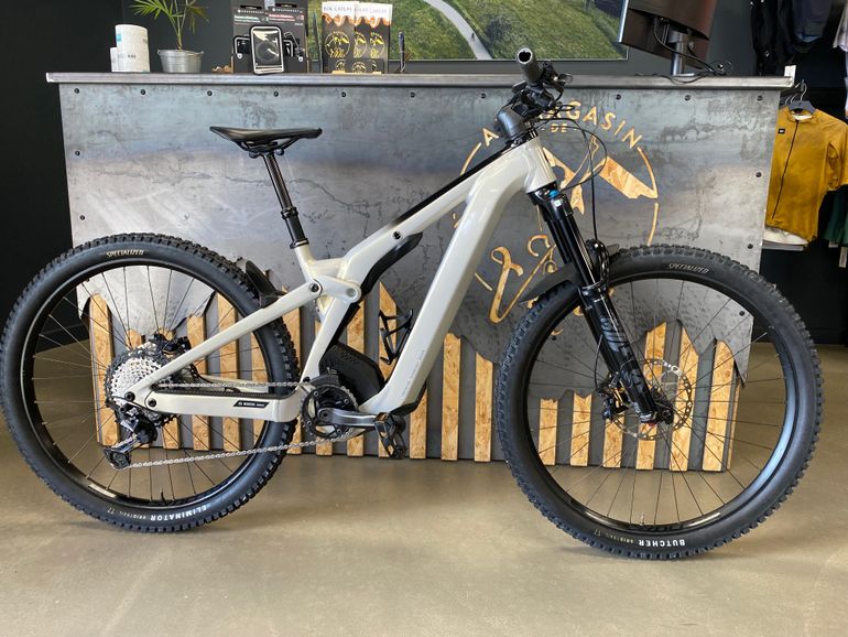 Used Scott Patron eRIDE 900 2022 2022 Mountainbike, Light Gray, 29 — image 1 of 3