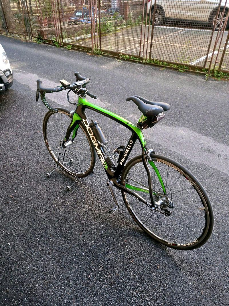 Used Pinarello Dogma 60.1 Di2 Frameset 2011 2011 Road & Gravel, Black — image 6 of 6