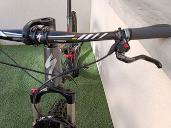 Used Specialized Men's Epic Comp Carbon 2018 2017 Mountainbike, Light Gray, 29 — image 7 of 8