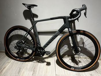 Used Canyon Grail CF SL 8 Di2 2023 2023 Road & Gravel, Light Gray — image 2 of 6