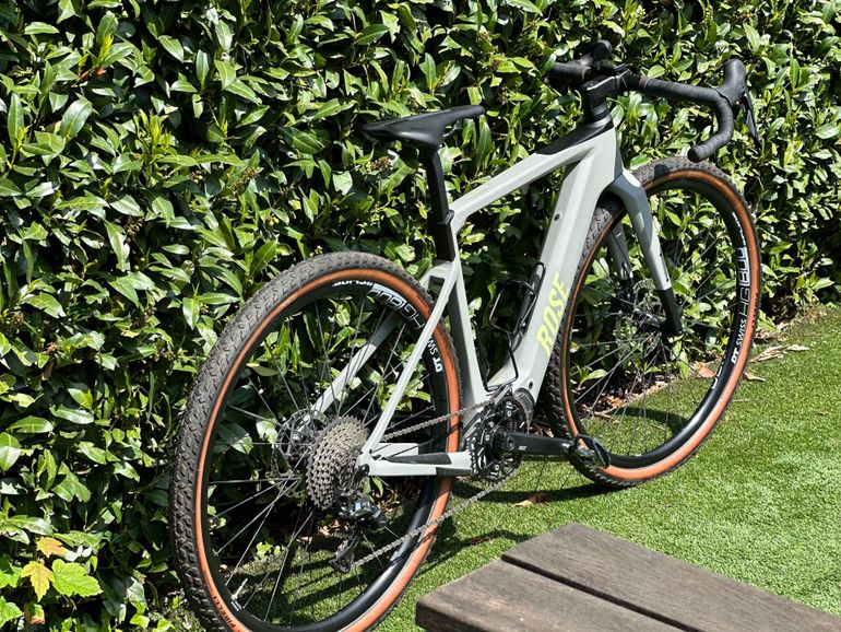Used Rose BACKROAD PLUS GRX RX810 Di2 2023 2023 Road & Gravel — image 1 of 6