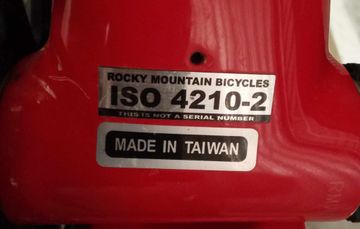 Used Rocky Mountain Element Alloy 30 2022 2022 Mountainbike, Red, 27.5, 29 — image 8 of 11