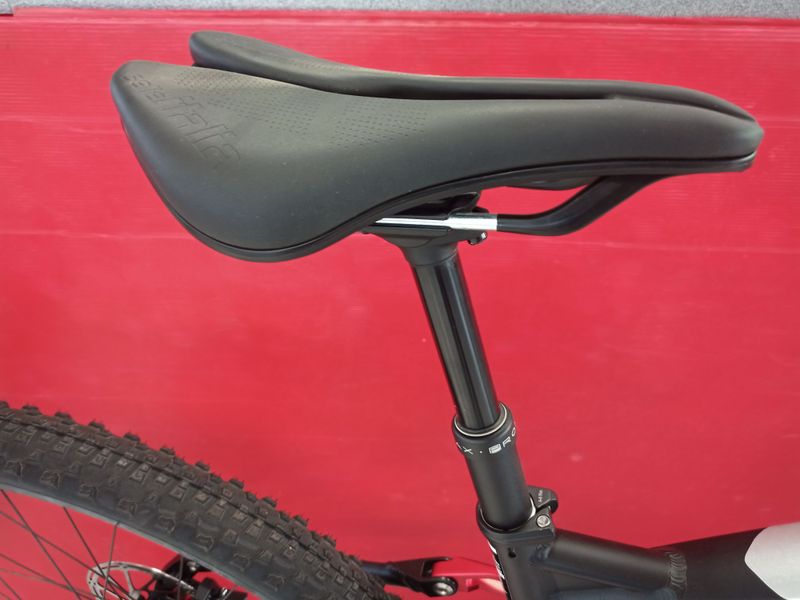 Used Fantic XTF 1.5 2023 2023 Mountainbike, Light Gray, 29 — image 6 of 8