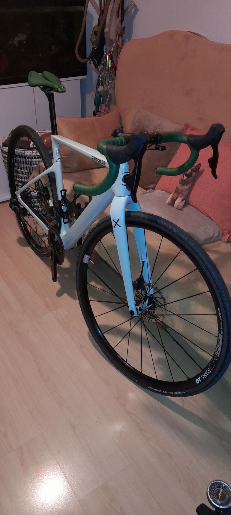 Used Cannondale SuperSix EVO SE 2022 2022 Road & Gravel — image 4 of 11