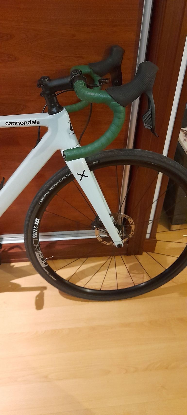 Used Cannondale SuperSix EVO SE 2022 2022 Road & Gravel — image 5 of 11