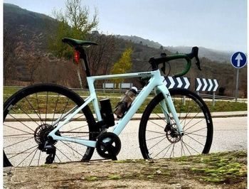 Used Cannondale SuperSix EVO SE 2022 2022 Road & Gravel — image 1 of 11