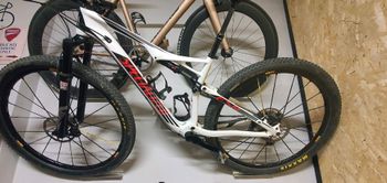 Specialized - Epic Expert Carbon 29 2016, 2016