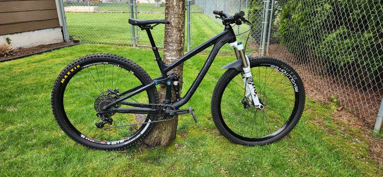 Used Transition SMUGGLER Complete 2017 2017 Mountainbike, Black — image 1 of 7