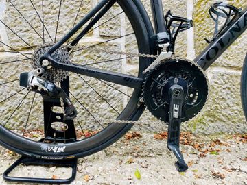 Used Colnago V1-R 2016 Road & Gravel, Black — image 5 of 10