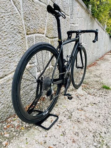 Used Colnago V1-R 2016 Road & Gravel, Black — image 7 of 10