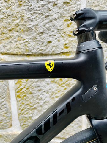 Used Colnago V1-R 2016 Road & Gravel, Black — image 9 of 10