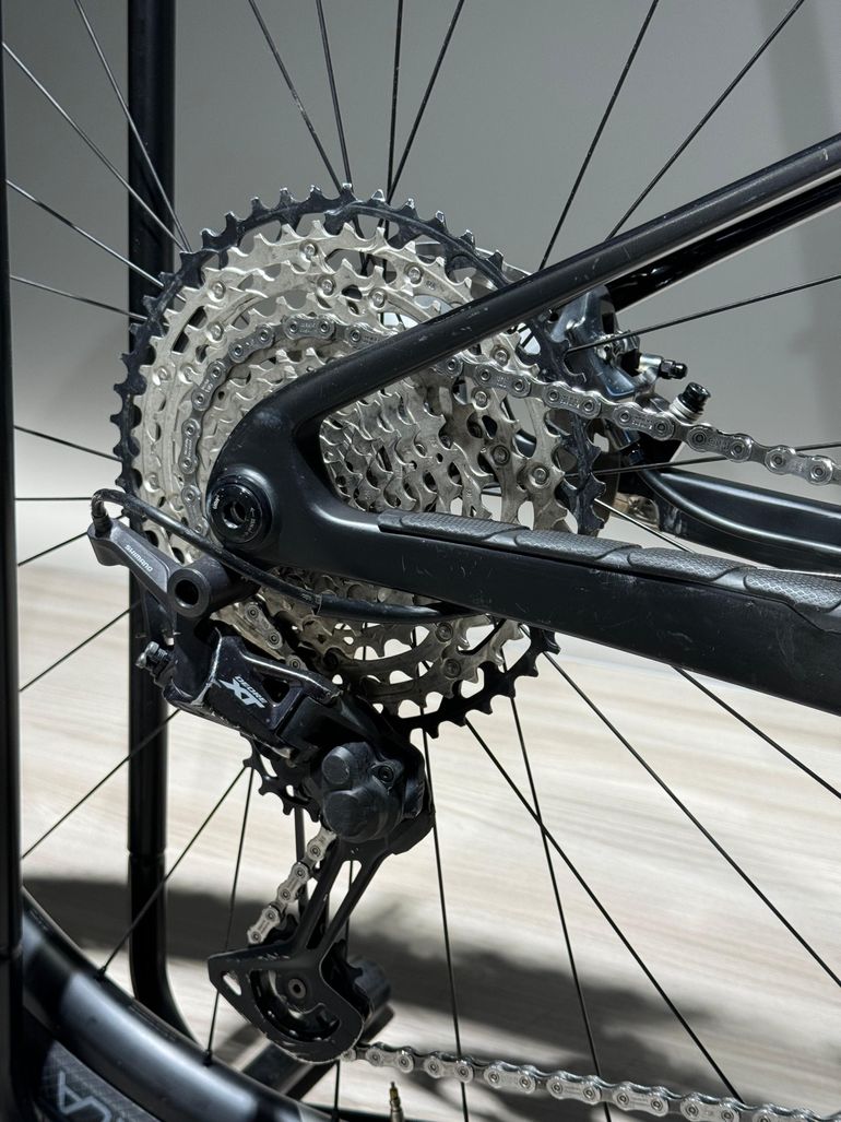 Used Trek SUPERCALIBER GEN 1 TG. M/L 2023 Mountainbike, Black — image 16 of 20