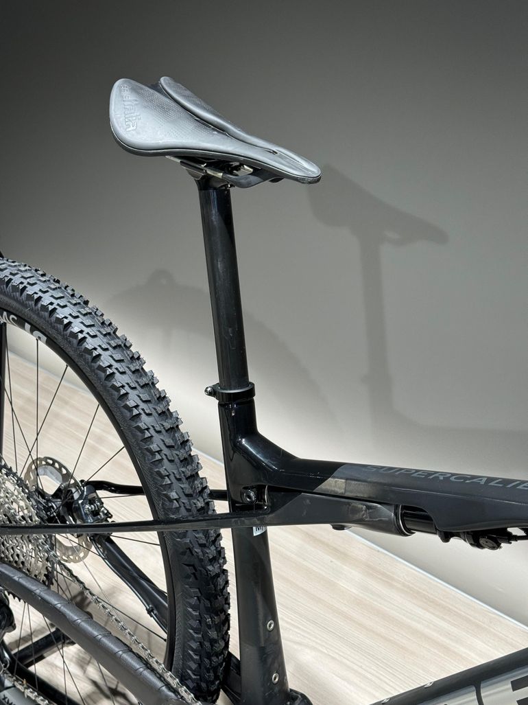 Used Trek SUPERCALIBER GEN 1 TG. M/L 2023 Mountainbike, Black — image 3 of 20