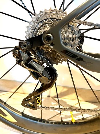 Used BH AEROLIGHT 7.0 2023 2023 Road & Gravel — image 3 of 10