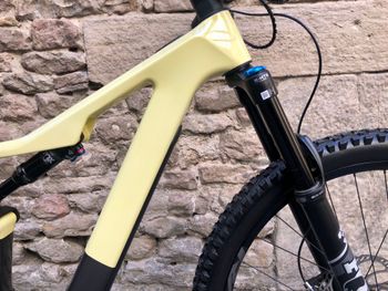 Used Focus JAM2 SL 8.8 2024 Mountainbike — image 2 of 7