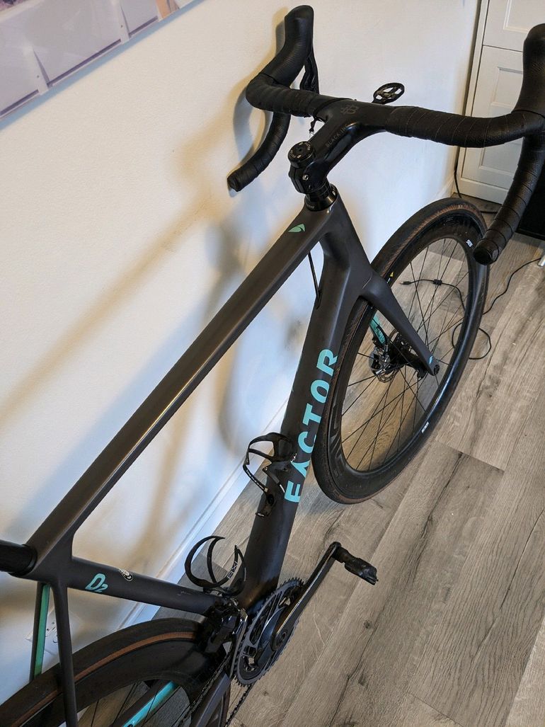 Used Factor O2 2020 Road & Gravel, Light Gray — image 3 of 4