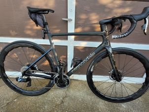 Cannondale Cannondale SuperSix Leichtbau with Sram Red eTap AXS, Quarq  Power Meter and Zipp 353 NSW Disc Wheelset