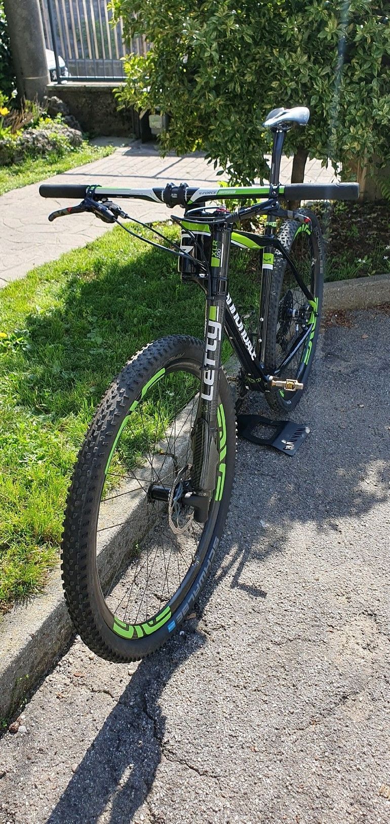 Used Cannondale F-Si Carbon Team 2017 2017 Mountainbike, Schwarz — image 2 of 13