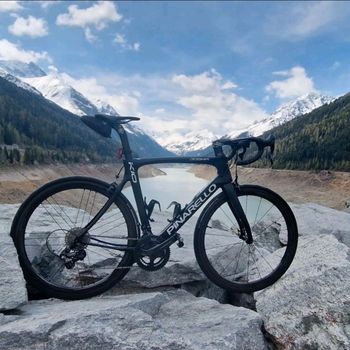 Used Pinarello DOGMA K10 2022 Road & Gravel, Black — image 2 of 9
