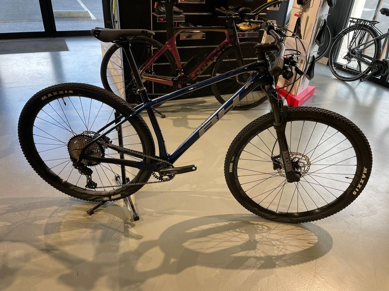 Used BH ULTIMATE 7.0 2023 2023 MTB