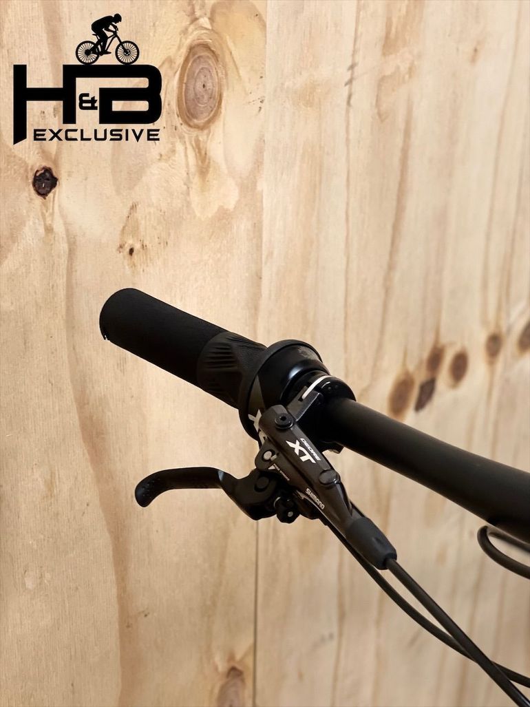 Used Canyon Lux CF 9.9 CARBON X01 2018 Mountainbike, Black — image 9 of 15