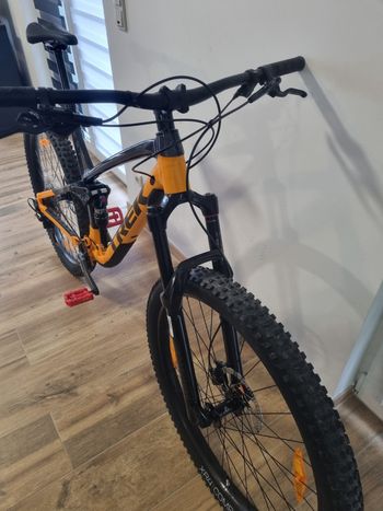 Used Trek Fuel EX 5 2021 Mountainbike, Orange — image 3 of 5