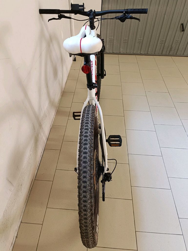 Used Trek X-Caliber 8 2023 2023 Mountainbike, White, 27.5, 29 — image 4 of 10