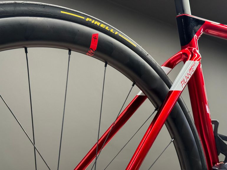 Used Wilier FILANTE SLR 2021 Road & Gravel, Red — image 4 of 8