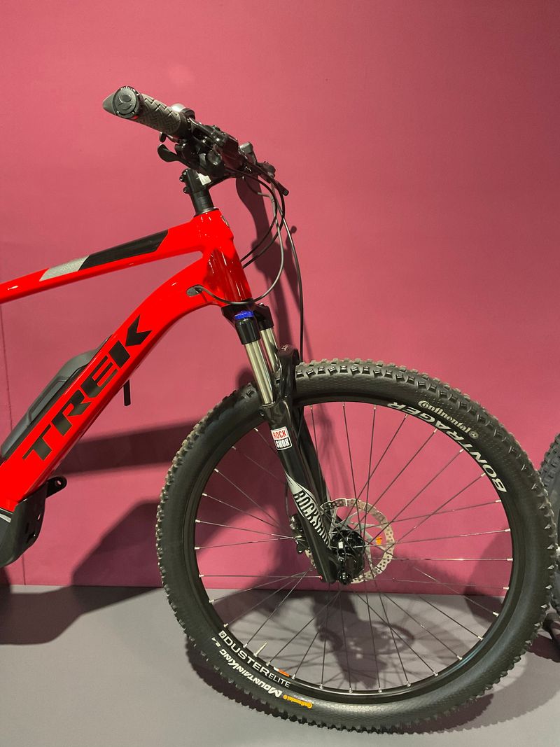 Used Trek Powerfly 5 2018 2018 Mountainbike, Red — image 3 of 5