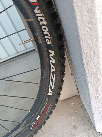 Used Giant Fathom E+ 2 Pro 29 Electric Bike 2020 2020 Mountainbike, Grigio chiaro — image 17 of 27