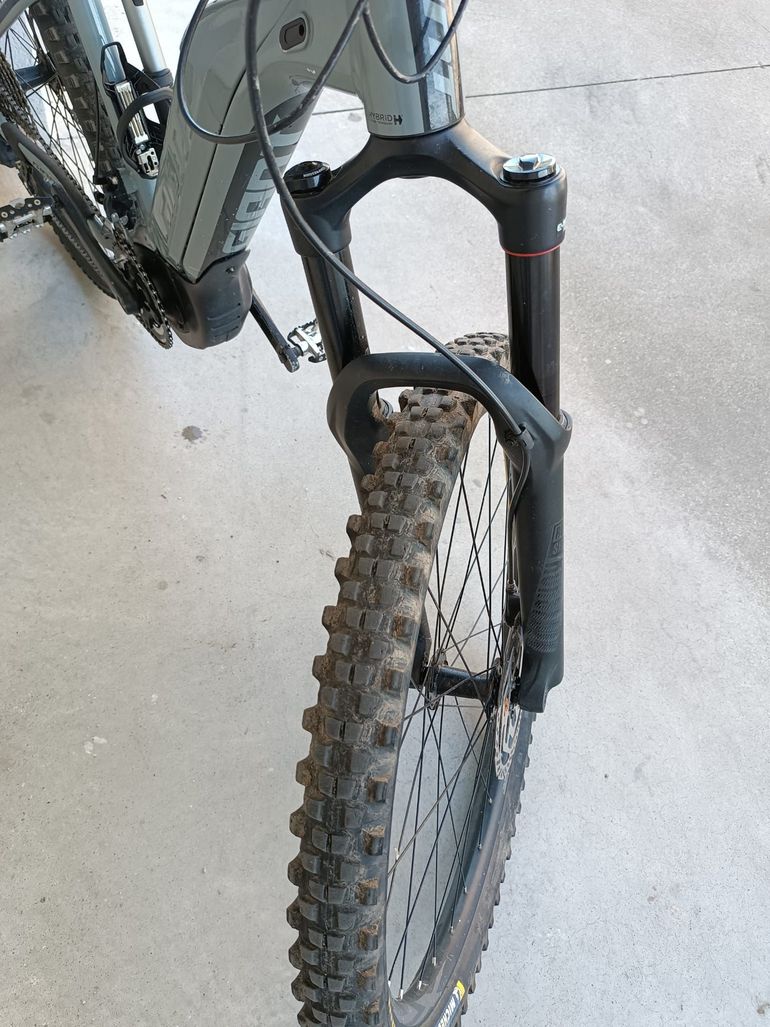 Used Giant Fathom E+ 2 Pro 29 Electric Bike 2020 2020 Mountainbike, Grigio chiaro — image 13 of 27
